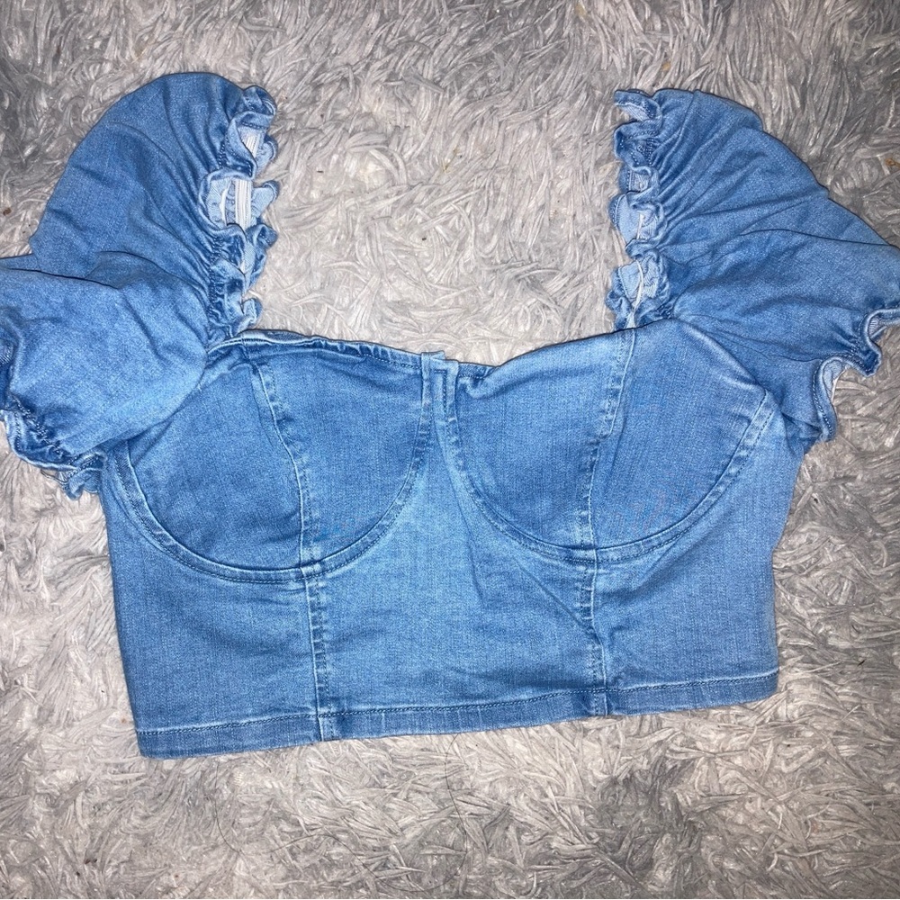 LISTING WILL BE REMOVED 5/7 Blue Denim Women's Top ♡